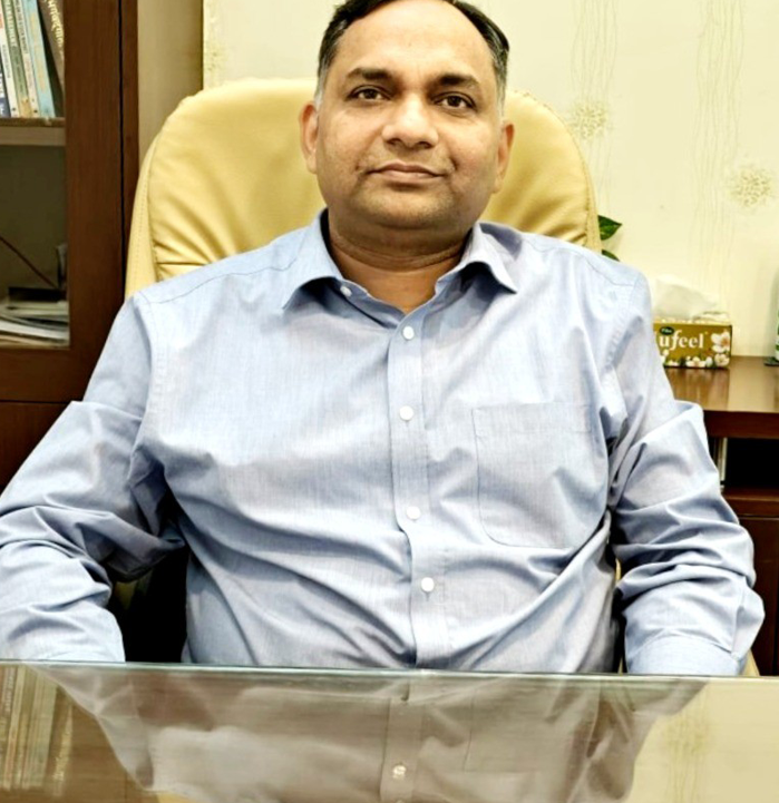 Founder Deepak Maheshwari